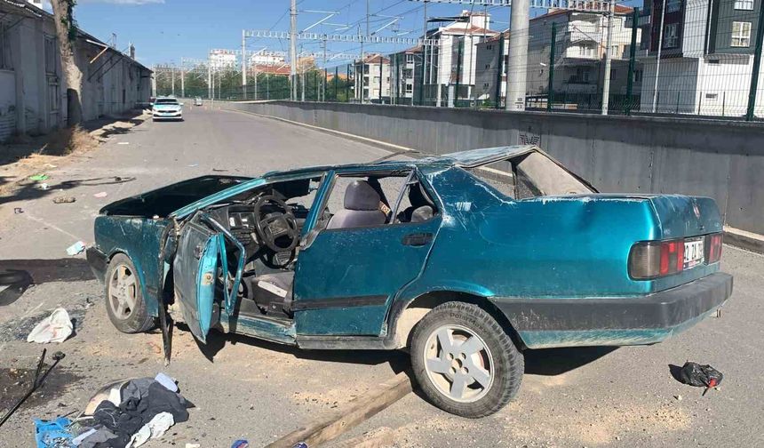 Karaman’da takla atan Tofaş demir yığınına döndü