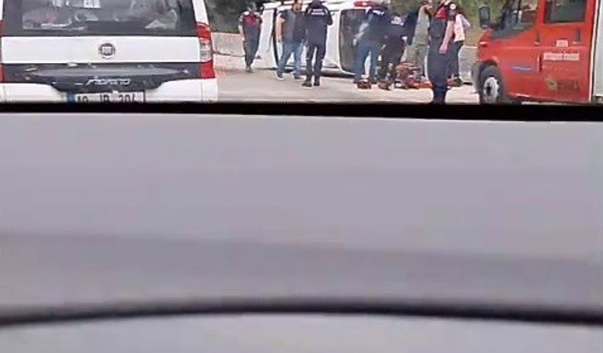 Kontrolden çıkan otomobil takla attı