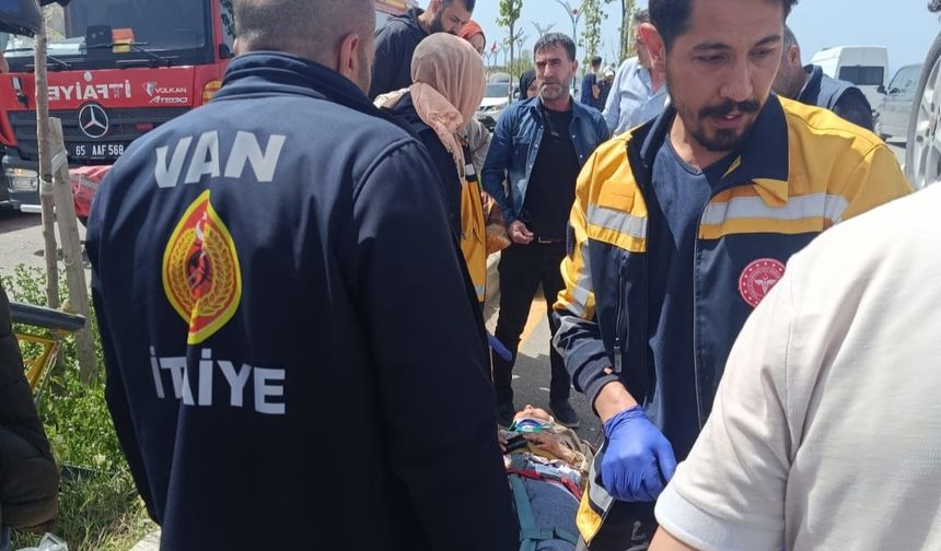 Van’da trafik kazası: 3 yaralı