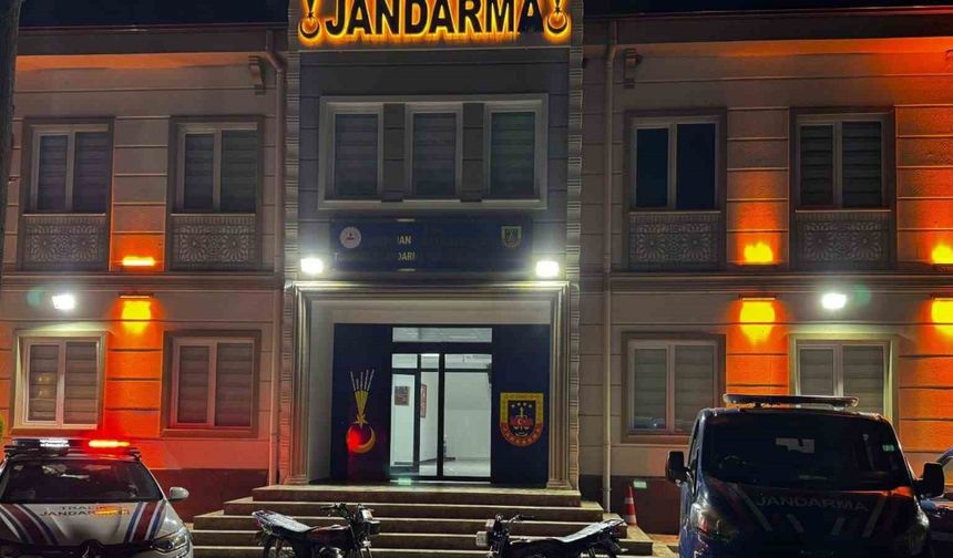 Yolu kapatarak ölümüne yarışan sürücülere 96 bin TL ceza