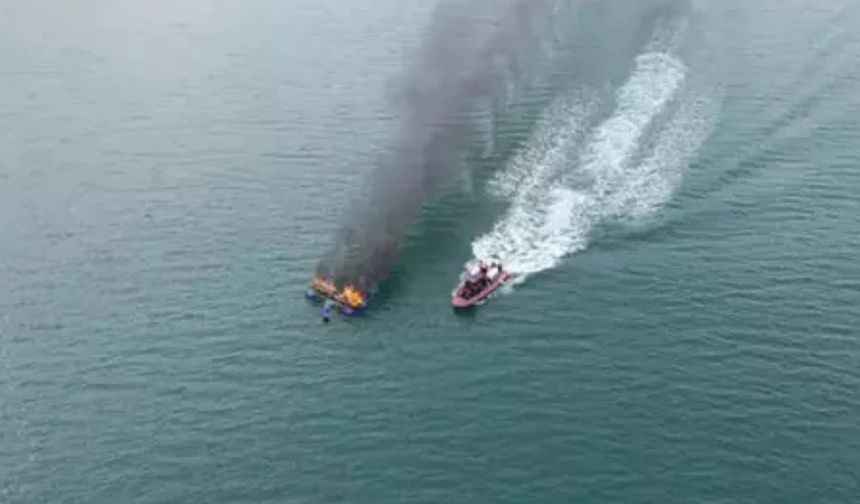 Antalya'da tatbikat helikopteri denize acil iniş yaptı!