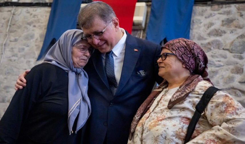 Cemil Tugay'dan annelere duygusal konuşma | "Evlatlarını feda ettiler, biz onlara hizmet edeceğiz"