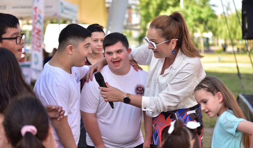 Manisa Kent Park’ta engelsiz coşku