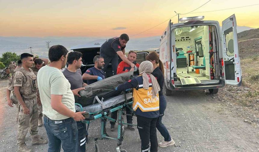 Ağrı Dağı’na tırmanış sırasında kalp krizi geçiren dağcı hayatını kaybetti