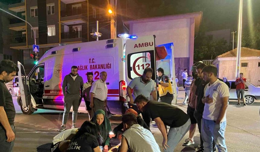 Bucak’ta kamyonet ile motosiklet çarpıştı: 1 yaralı