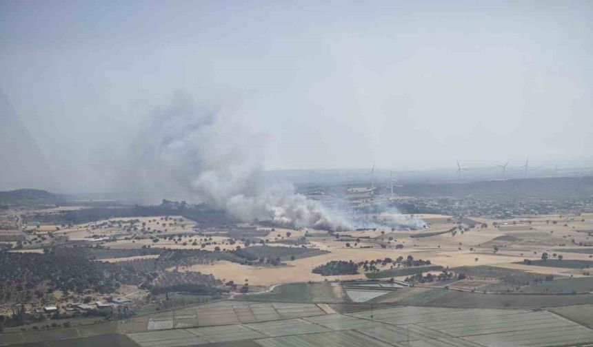 Çanakkale’de tarım arazisinde başlayan yangın kontrol altına alındı