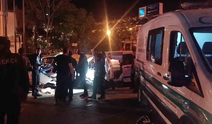 Gaziantep’te 5 kişinin öldüğü feci kaza kamerada