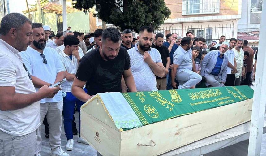 Tekirdağ’daki silahlı saldırıda hayatını kaybeden çocuk toprağa verildi