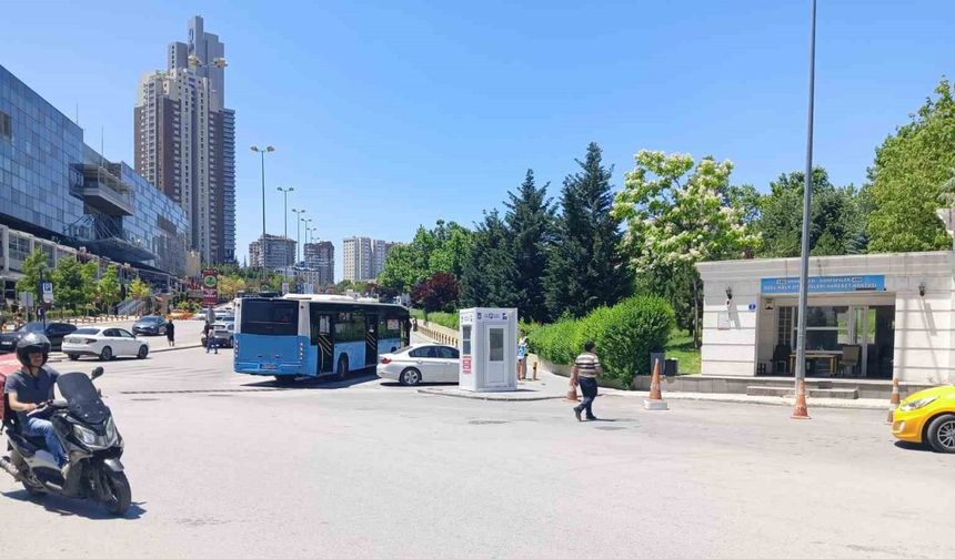 Vale ile otobüs şoförünün demir çubuklu kavgası kamerada