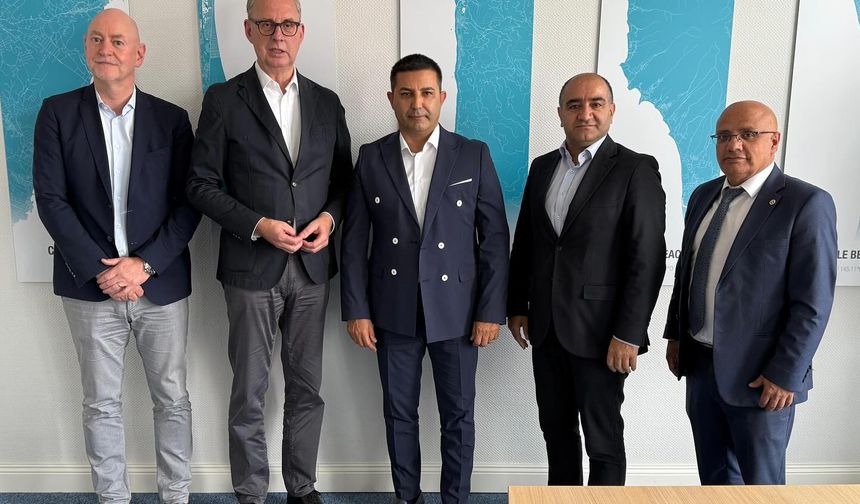 Başkan Ömer Günel Berlin'de turizmcilerle bir araya geldi