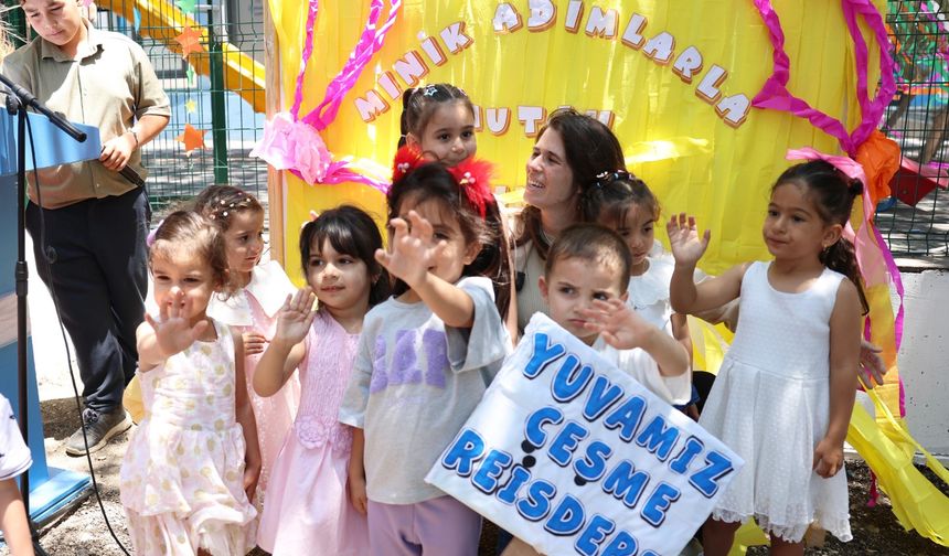 Yuvamız Çeşme ilk mezunlarını verdi: Minikler sertifikalarını aldı