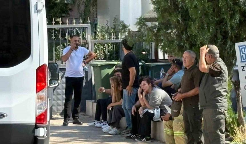 Adli Tıp önünde ailelerin acı bekleyişi sürüyor