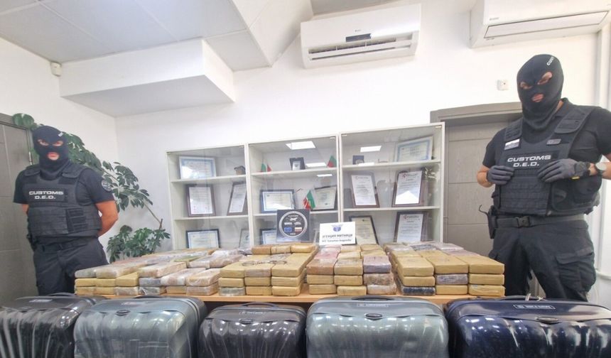 Diplomatik plakalı araçta rekor kokain: 206 kilo