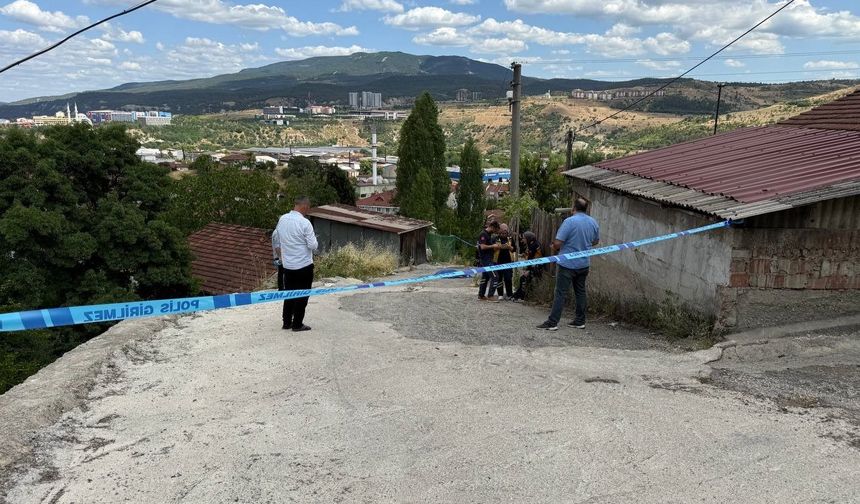 Karabük’te düşerek başını yere çarpan kişi hayatını kaybetti