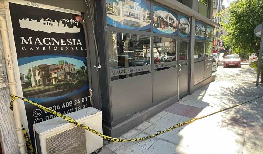Manisa’da emlak ofisinde silahlı kavga: 1 ölü, 3 yaralı