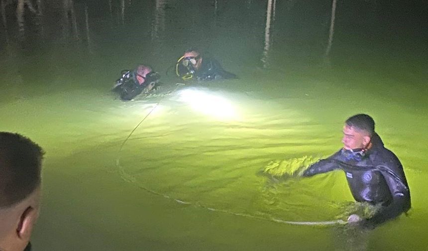 Serinlemek için gölete giren koca öldü, eşi son anda kurtarıldı