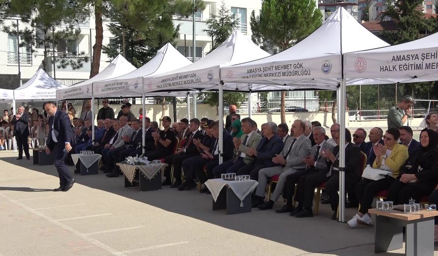 Amasya'da öğrencilere kötü örnek olan tören krizi!