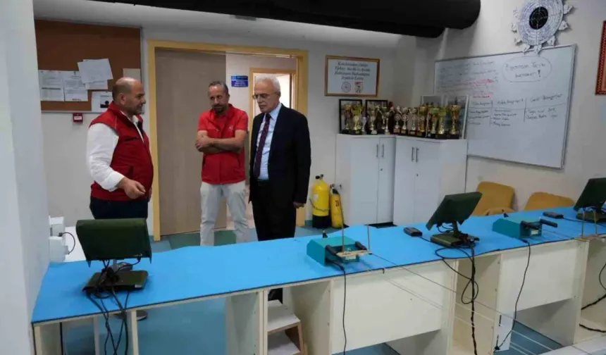 Düzce Gençlik ve Spor İl Müdürü Arslantürk’ten Bahçeşehir Gençlik Merkezi’ne Destek Sözü