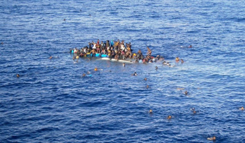 Bodrum sularında göçmen botu faciası