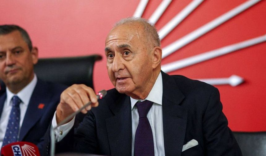 Eski CHP Lideri Hikmet Çetin hastaneye kaldırıldı!