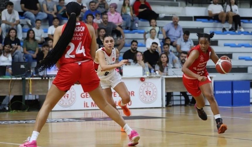 Potada ve filede kazanan Turgutlu Belediyespor