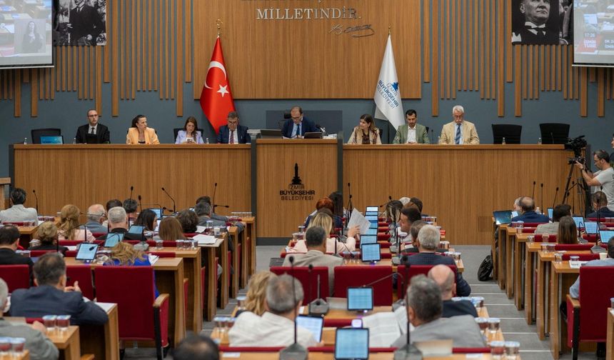 İzmir Büyükşehir'de 2 milyarlık borç yetkisi
