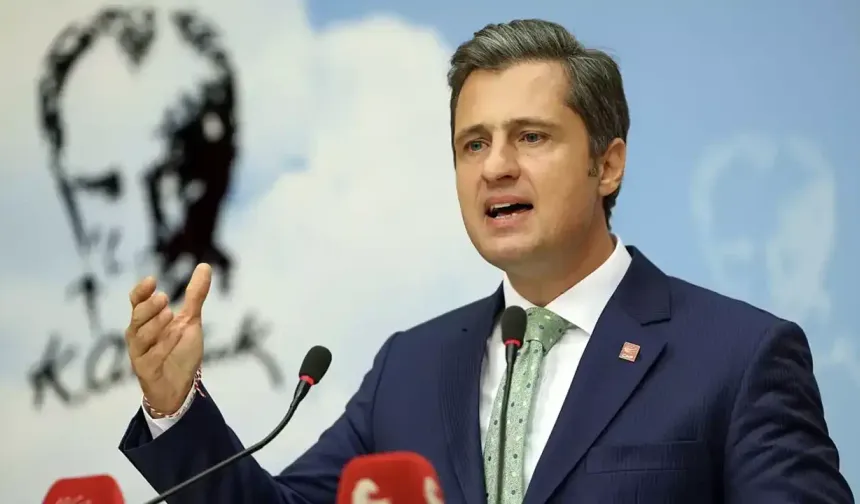 Deniz Yücel'den sahte yazışmalar için suç duyurusu