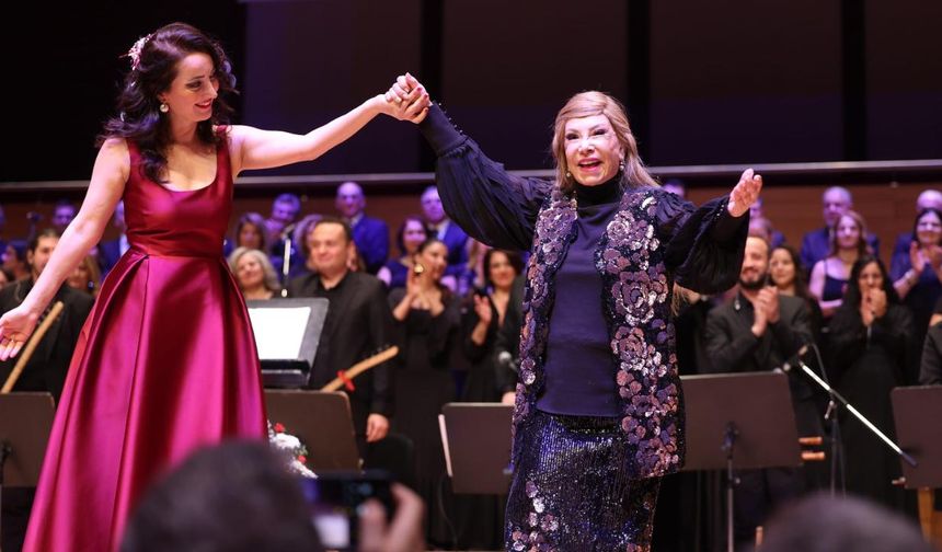 Bedia Akartürk'ten yeni yıl sürprizi