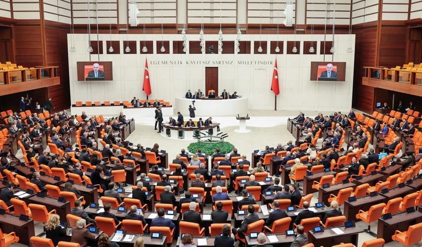 DEM Parti ve CHP’nin kadın istihdamı önerisi reddedildi