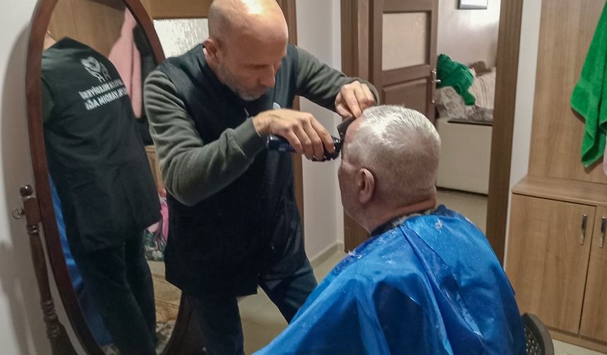 Efeler'de sosyal belediyeciliğin en iyi örnekleri Başkan Yetişkin'den