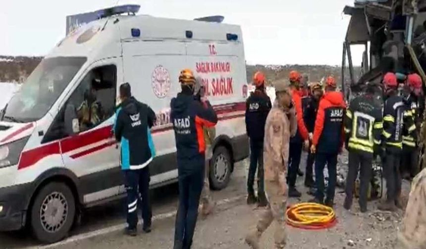Erzurum’da aynı noktada ikinci kaza: 1 ölü, 4 yaralı