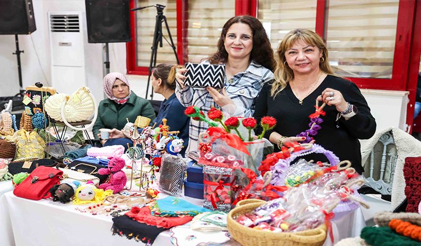 Buca’da emekle kutlanan Sevgililer Günü