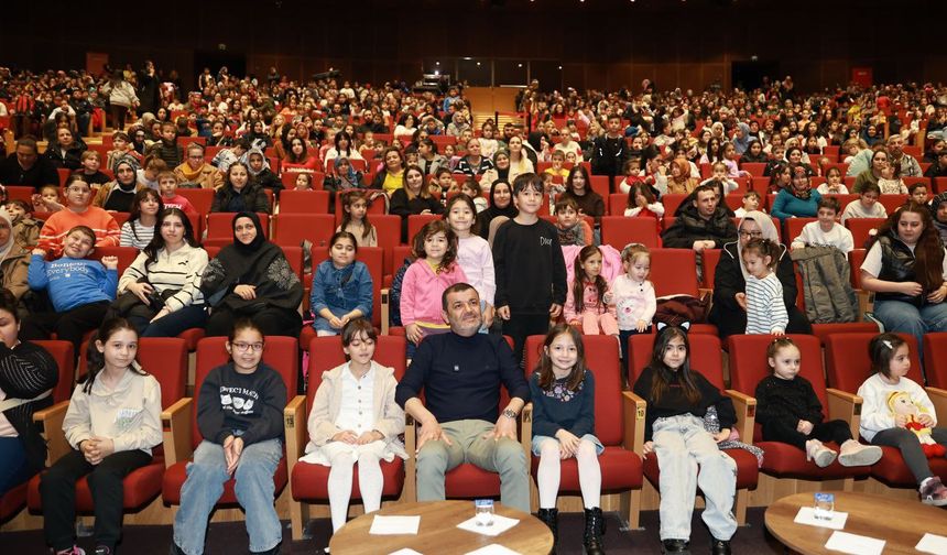 Denizli’de minikler sinema salonunda buluştu