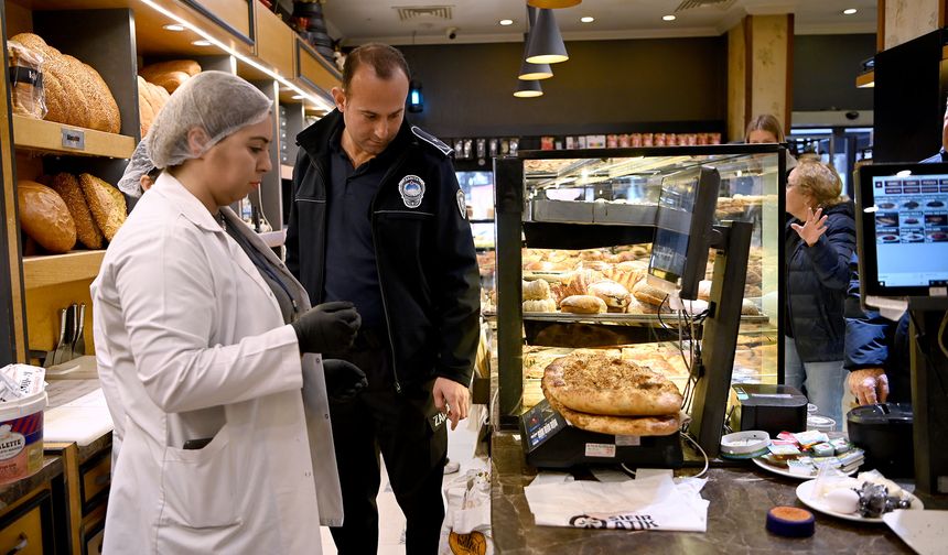 Kuşadası'nda Ramazan öncesi fırınlara denetim