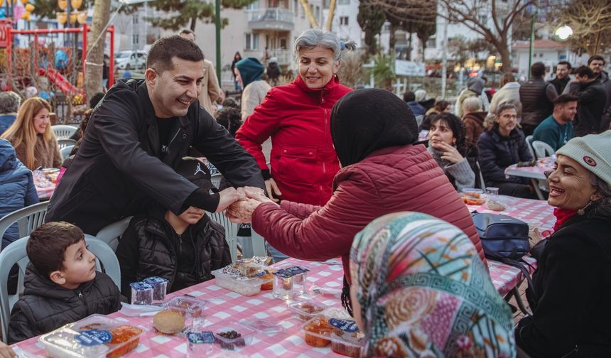 Kuşadası iftar’ı İkiçeşmelik Mahallesi'nde düzenlendi