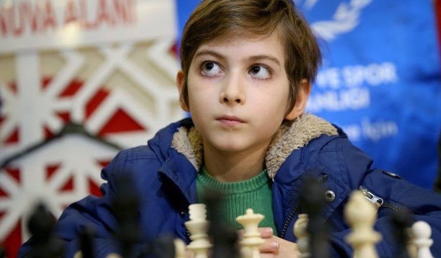 Filozof Atakan yıllar sonra ortaya çıktı!