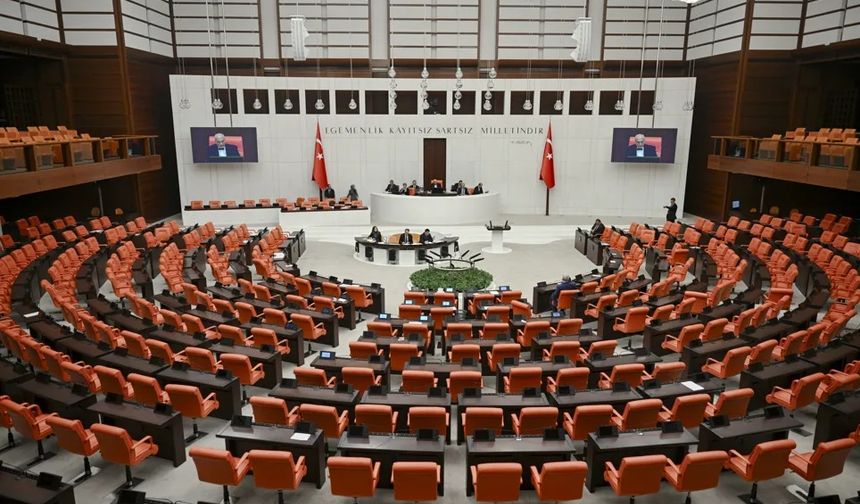 Deprem anmasına Meclis’te düşük katılım: 592 vekilden 45’i