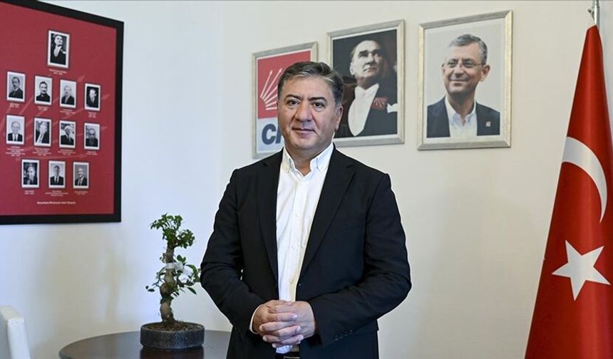 Murat Emir: “CHP üzerinden gündem saptırılıyor”