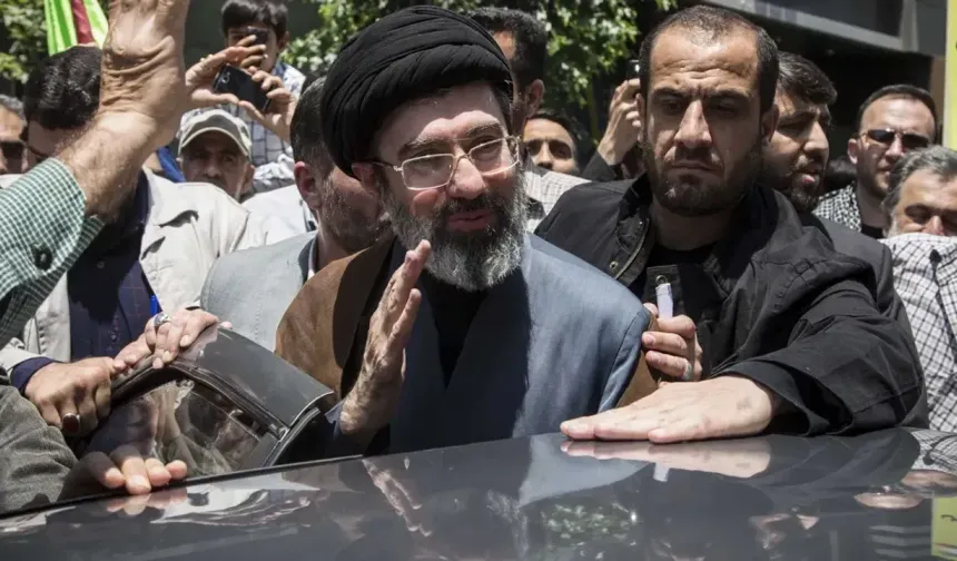 İran basınından çarpıcı iddia: Ali Hamaney'in oğlu yeni lider oldu