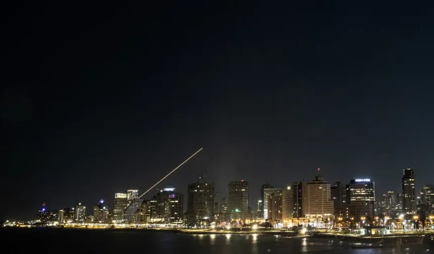 Tel Aviv’de patlama sesleri: İran’dan yeni füze saldırısı