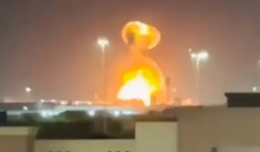 İran, Riyad'a hava saldırısı düzenledi