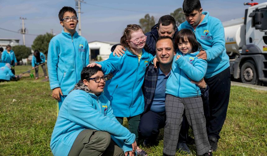 Bornova’nın en özel fidanları toprakla buluştu