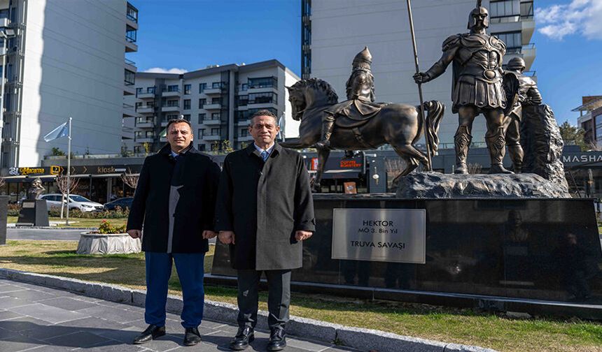 Ali Mahir Başarır’dan Bornova’da ekonomi çıkışı