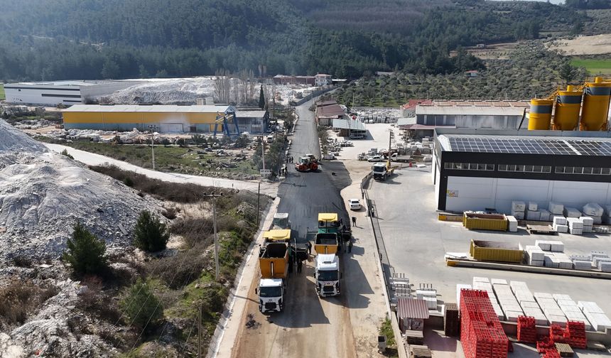 Muğla Büyükşehir’den Menteşe’ye yol hamlesi