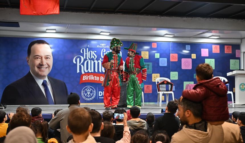 Manisa Büyükşehir’in iftar sofrası Akhisar’da kuruldu