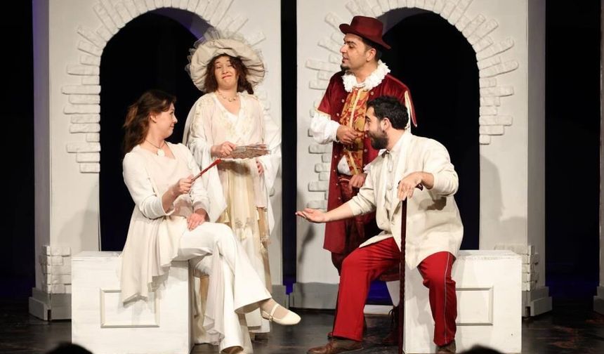 Merkezefendi Kent Tiyatrosu kısa oyunlar festivali ile sanatseverleri buluşturuyor