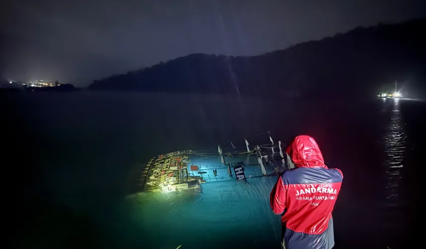 Fethiye’de fırtına faciası: Tur teknesi battı