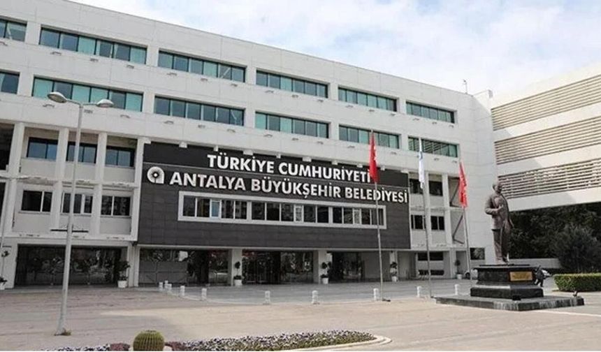 Antalya’da belediyeye operasyon: 34 gözaltı kararı