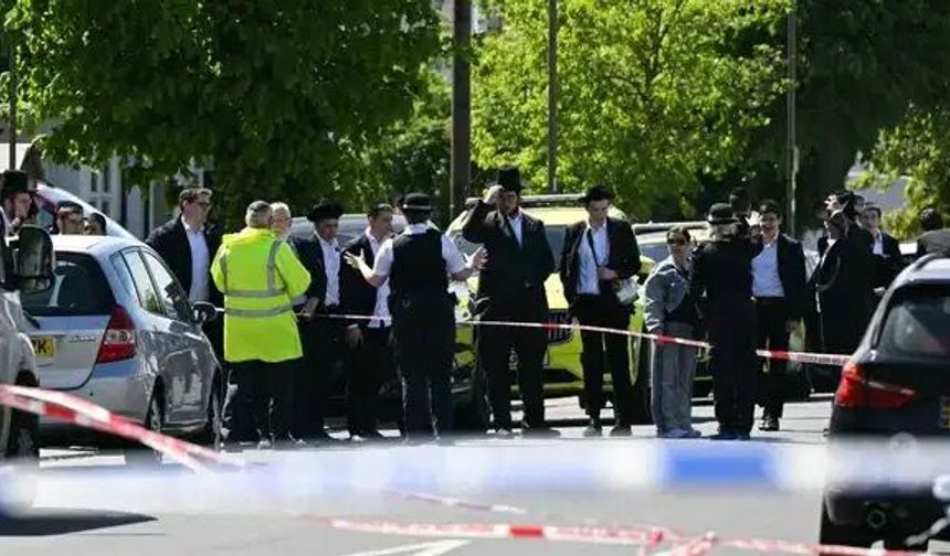 Londra’da bıçaklı saldırı: Yaralılar var