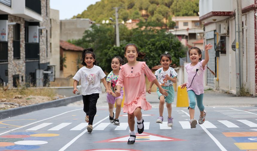 Buca'nın oyun sokakları Türkiye'ye örnek oldu